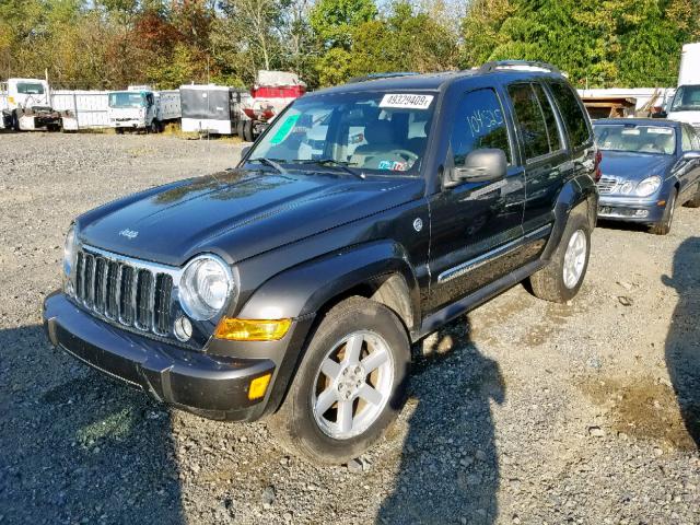 1J8GL58K86W240534 - 2006 JEEP LIBERTY LI GRAY photo 2