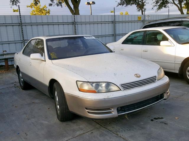 JT8GK13T8R0029682 - 1994 LEXUS ES 300 WHITE photo 1