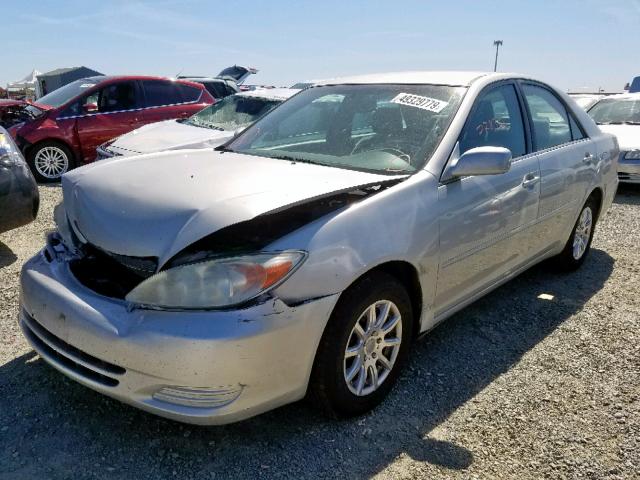 4T1BE32K63U733978 - 2003 TOYOTA CAMRY LE SILVER photo 2