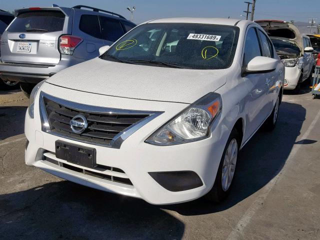 3N1CN7APXHL858080 - 2017 NISSAN VERSA S WHITE photo 2