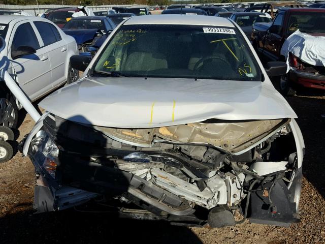 3FAHP0GA8BR319314 - 2011 FORD FUSION S WHITE photo 7