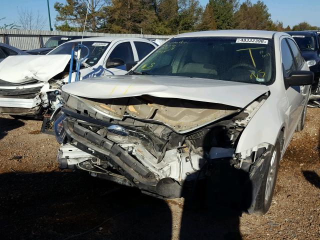 3FAHP0GA8BR319314 - 2011 FORD FUSION S WHITE photo 9