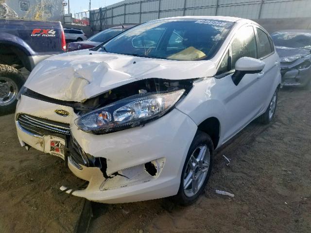 3FADP4EJ9KM120133 - 2019 FORD FIESTA SE WHITE photo 2