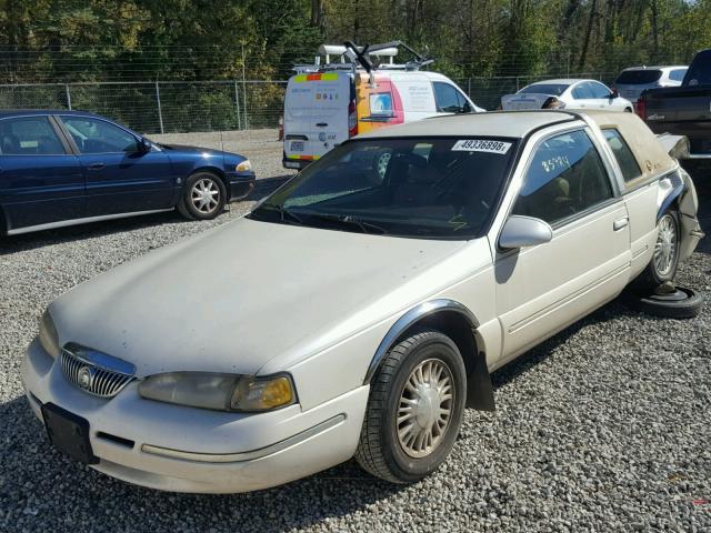 1MELM6242TH637495 - 1996 MERCURY COUGAR XR7 WHITE photo 2