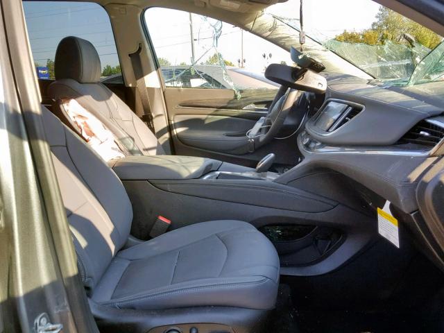 5GAEVAKW5JJ244481 - 2018 BUICK ENCLAVE ES GRAY photo 5