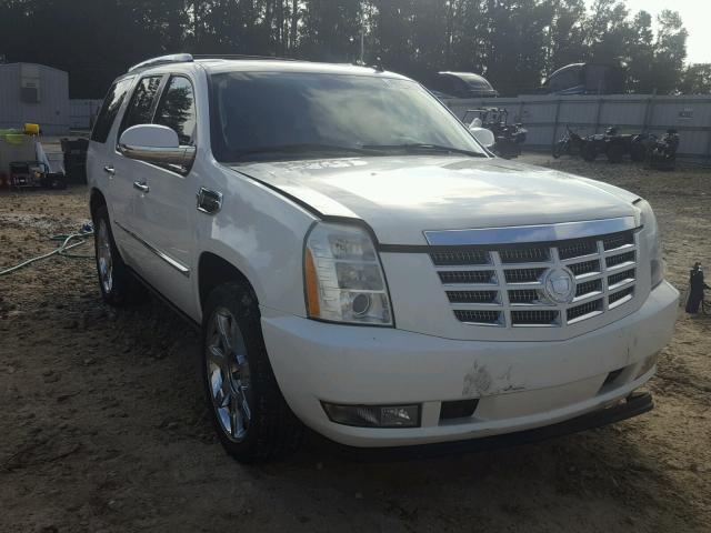 1GYUKEEJ6AR161857 - 2010 CADILLAC ESCALADE H WHITE photo 1