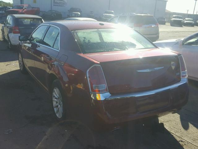 2C3CA4CG9BH530058 - 2011 CHRYSLER 300 RED photo 3