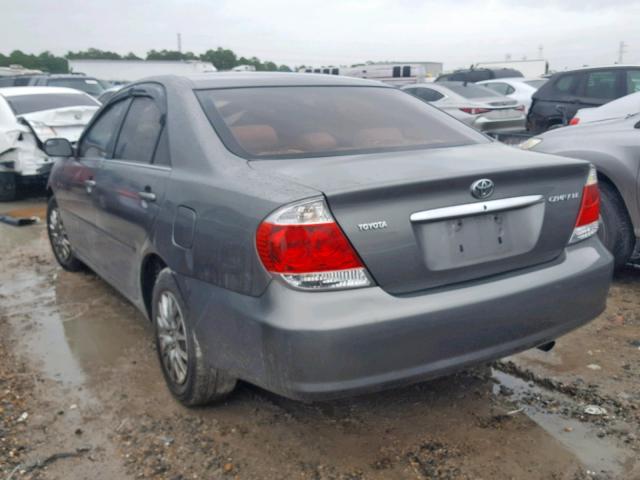 4T1BE30K65U598412 - 2005 TOYOTA CAMRY LE GRAY photo 3
