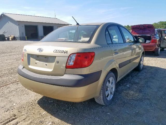 KNADE123166038162 - 2006 KIA RIO GOLD photo 4