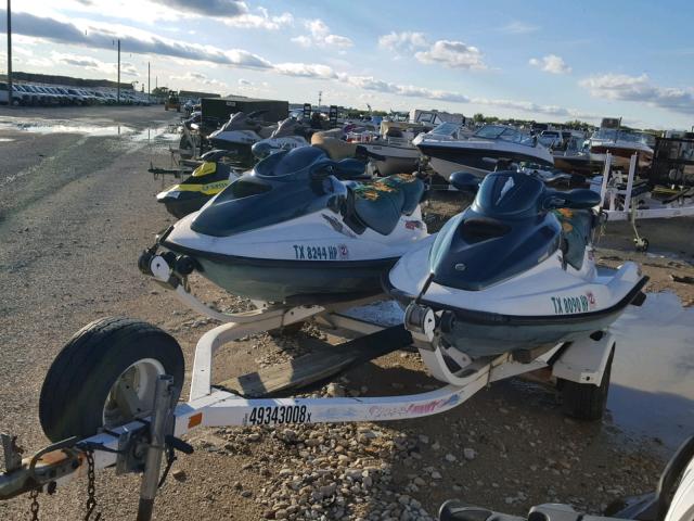 ZZNH1858C696 - 1996 BOMBARDIER JETSKI TWO TONE photo 2