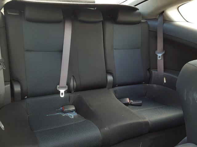 JTKDE177X50003905 - 2005 TOYOTA SCION TC 银色 照片 6