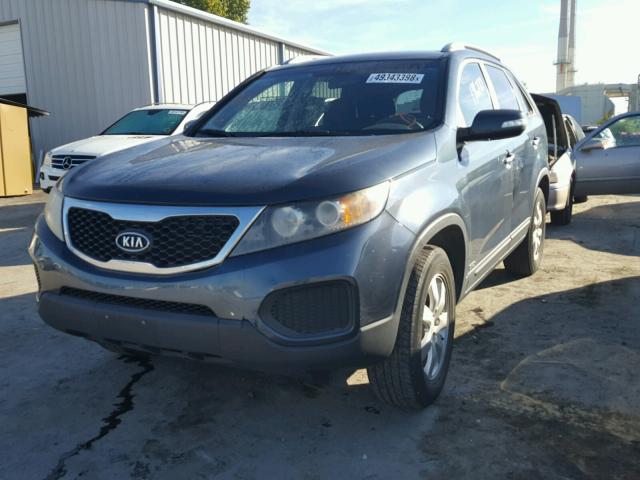 5XYKTDA27BG146447 - 2011 KIA SORENTO BA BLUE photo 2