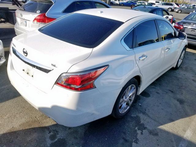 1N4AL3AP0FC235424 - 2015 NISSAN ALTIMA 2.5 WHITE photo 4