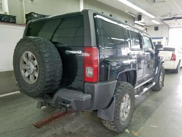 5GTDN136868147680 - 2006 HUMMER H3 BLACK photo 4