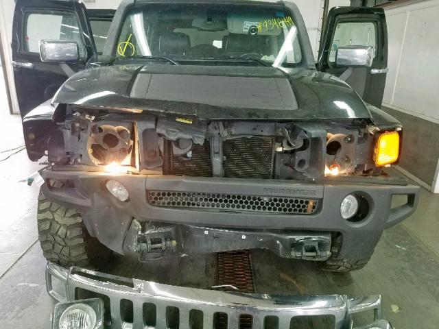 5GTDN136868147680 - 2006 HUMMER H3 BLACK photo 7