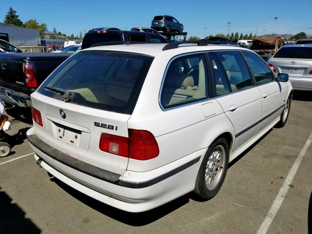 WBADP6343XBV61934 - 1999 BMW 528 IT AUT WHITE photo 4