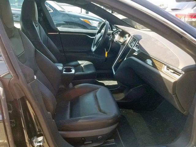 5YJSA1E22GF127897 - 2016 TESLA MODEL S أسود صورة 5