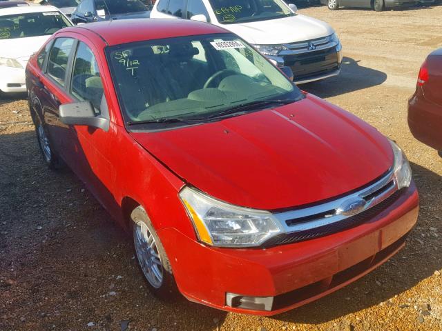 1FAHP3FN7AW286372 - 2010 FORD FOCUS SE RED photo 1