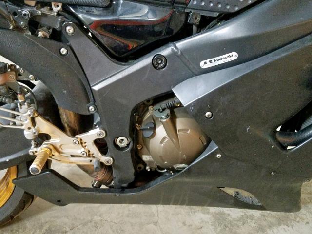 JKBZXJC186A041305 - 2006 KAWASAKI ZX636 C1 BLACK photo 7