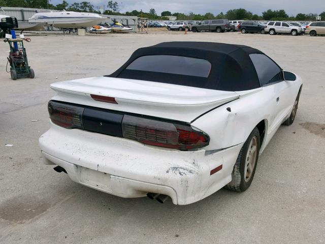 2G2FV32P2S2208846 - 1995 PONTIAC FIREBIRD F WHITE photo 4