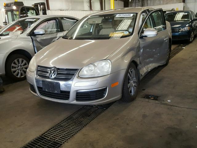 3VWST71K86M773519 - 2006 VOLKSWAGEN JETTA TDI BEIGE photo 2