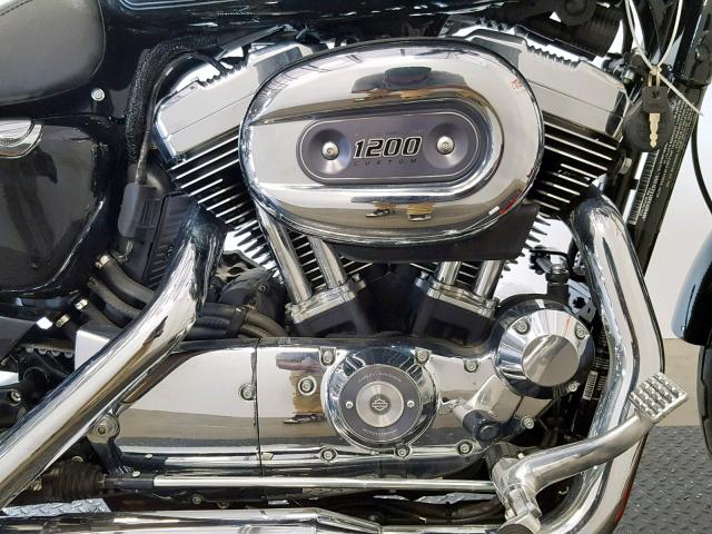 1HD1CT318FC438496 - 2015 HARLEY-DAVIDSON XL1200 C BLACK photo 5