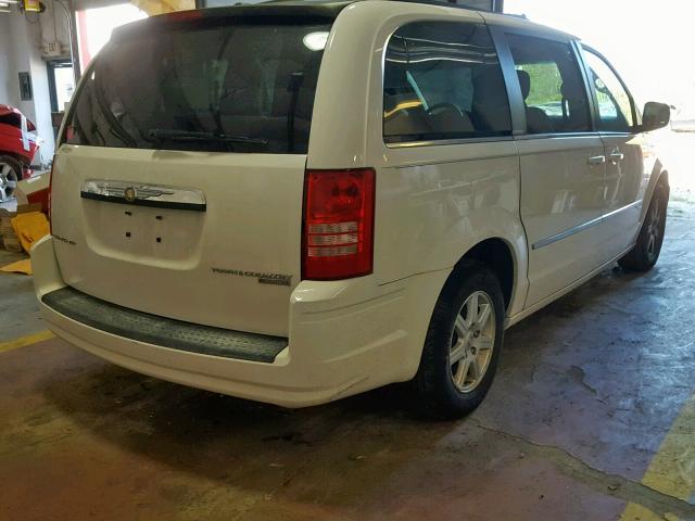 2A4RR5D18AR212630 - 2010 CHRYSLER TOWN & COU WHITE photo 4