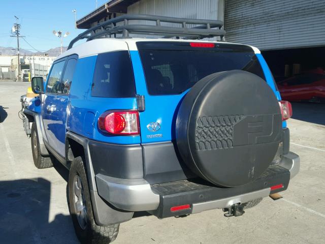 JTEBU11F770059882 - 2007 TOYOTA FJ CRUISER BLUE photo 3