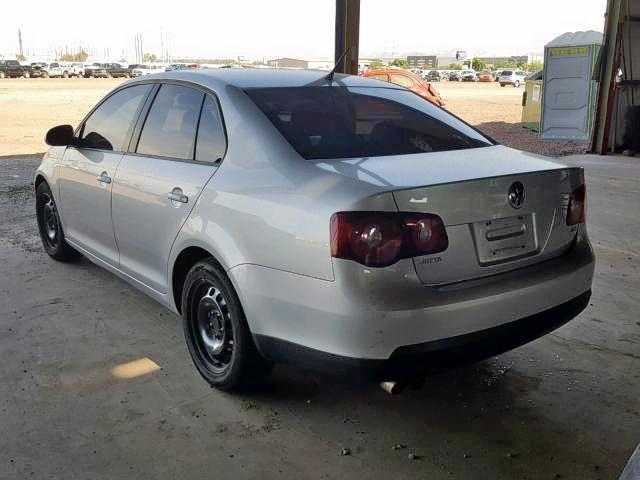 3VWJZ7AJ3AM079251 - 2010 VOLKSWAGEN JETTA S SILVER photo 3