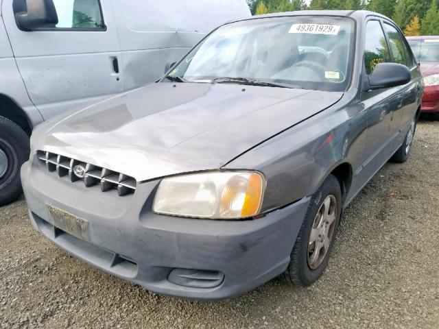 KMHCG45C51U227130 - 2001 HYUNDAI ACCENT GL GRAY photo 2