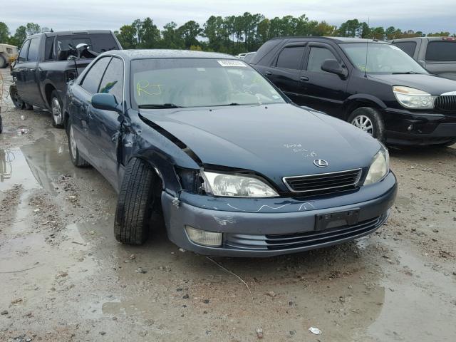 JT8BF22G1V5004130 - 1997 LEXUS ES 300 GREEN photo 1