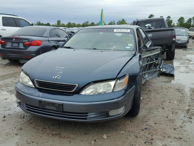 JT8BF22G1V5004130 - 1997 LEXUS ES 300 GREEN photo 2