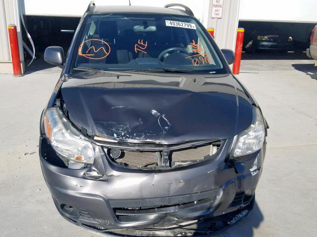 JS2YB5A35A6310961 - 2010 SUZUKI SX4 GRAY photo 9