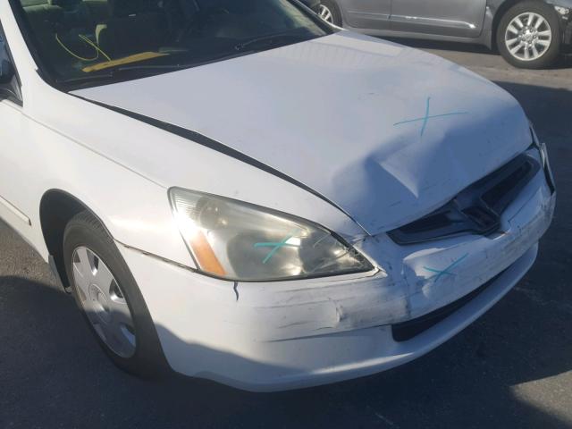 1HGCM56145A132325 - 2005 HONDA ACCORD DX WHITE photo 9