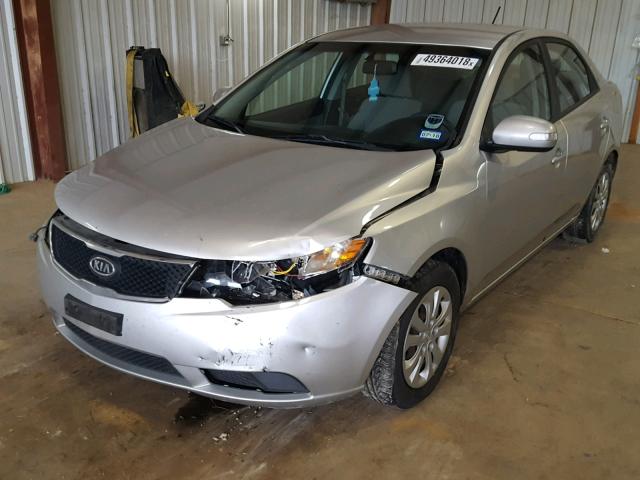 KNAFU4A2XA5848717 - 2010 KIA FORTE EX SILVER photo 2