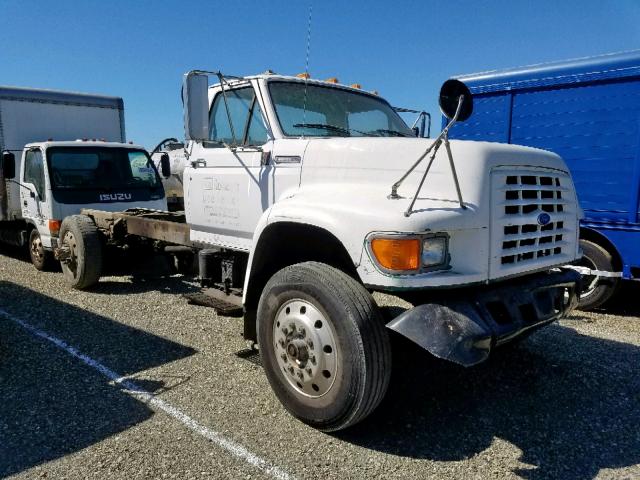 1FDXF80C9SVA25227 - 1995 FORD F800 WHITE photo 1