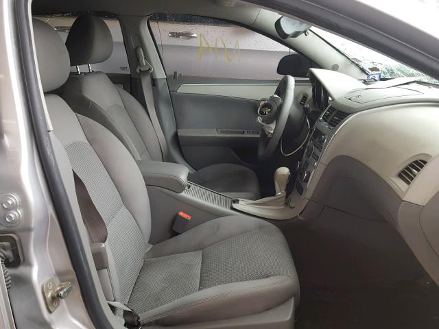 1G1ZC5E00CF279285 - 2012 CHEVROLET MALIBU 1LT SILVER photo 5