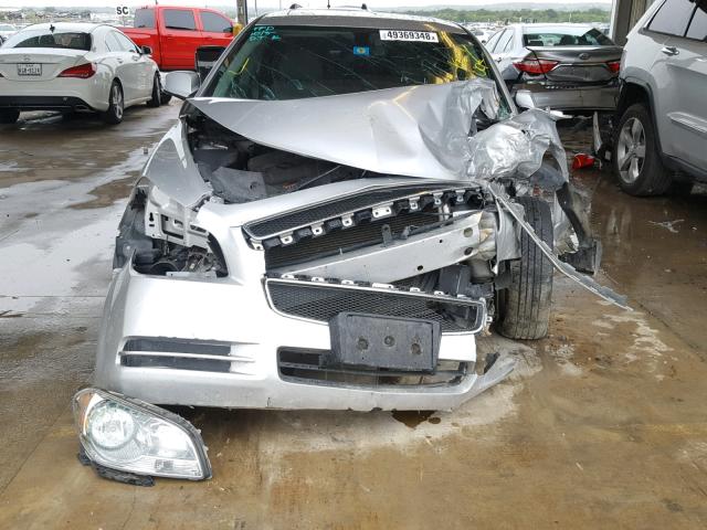 1G1ZC5E00CF279285 - 2012 CHEVROLET MALIBU 1LT SILVER photo 7