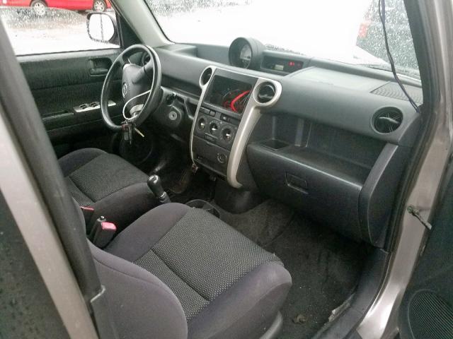 JTLKT334650193119 - 2005 TOYOTA SCION XB ვერცხლისფერი ფოტო 5