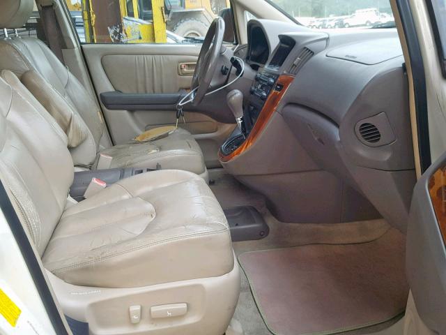 JT6GF10U7X0020401 - 1999 LEXUS RX 300 WHITE photo 5