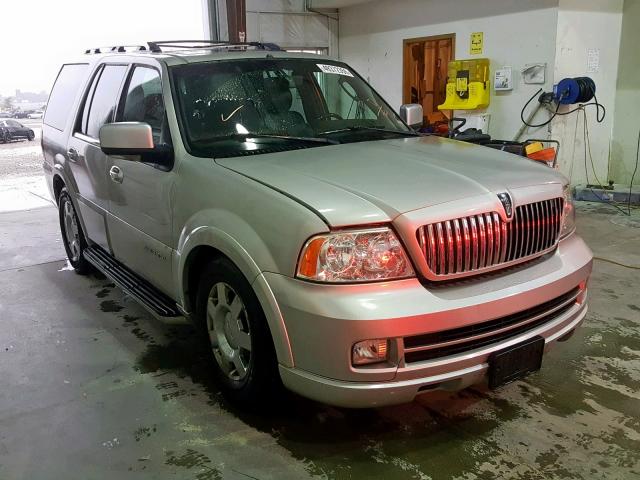 5LMFU285X6LJ07521 - 2006 LINCOLN NAVIGATOR SILVER photo 1