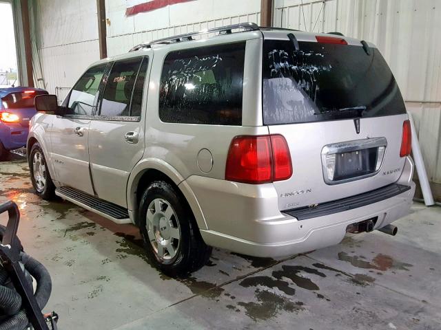 5LMFU285X6LJ07521 - 2006 LINCOLN NAVIGATOR SILVER photo 3