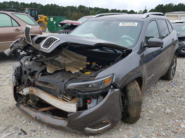 1C4PJLDB7KD170487 - 2019 JEEP CHEROKEE L GRAY photo 2