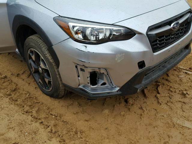 JF2GTAAC9JH300533 - 2018 SUBARU CROSSTREK SILVER photo 9