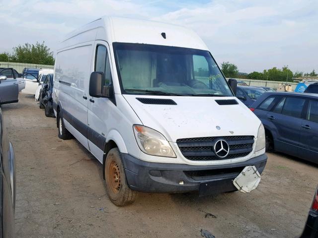 WD3PE8CBXB5576139 - 2011 MERCEDES-BENZ SPRINTER 2 WHITE photo 1