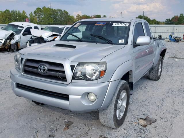 5TETU62N79Z609483 - 2009 TOYOTA TACOMA PRE SILVER photo 2