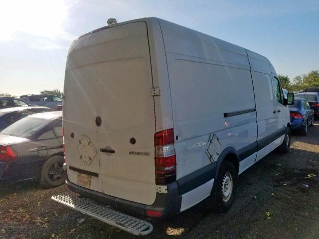 WD3PE8CB6C5697977 - 2012 MERCEDES-BENZ SPRINTER 2 WHITE photo 4