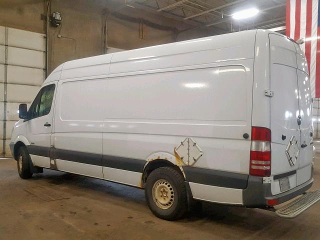 WD3PE8CB7B5577362 - 2011 MERCEDES-BENZ SPRINTER 2 WHITE photo 3