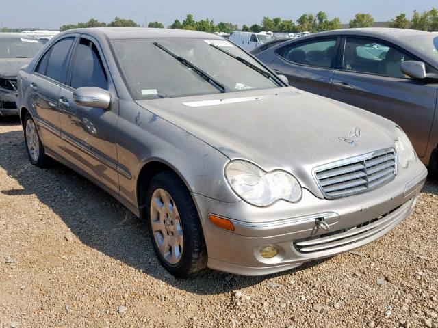 WDBRF87H76F734994 - 2006 MERCEDES-BENZ C 350 4MAT GOLD photo 1