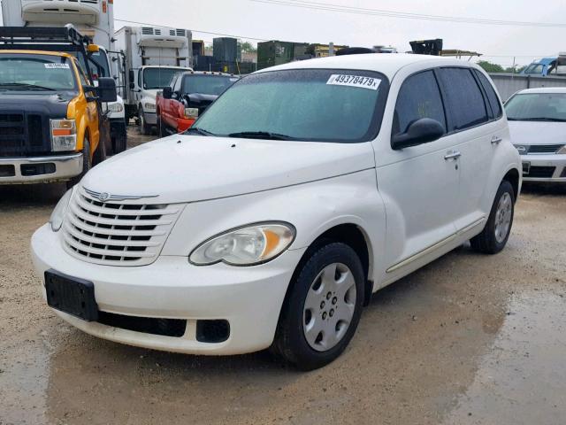 3A8FY48B68T156146 - 2008 CHRYSLER PT CRUISER WHITE photo 2